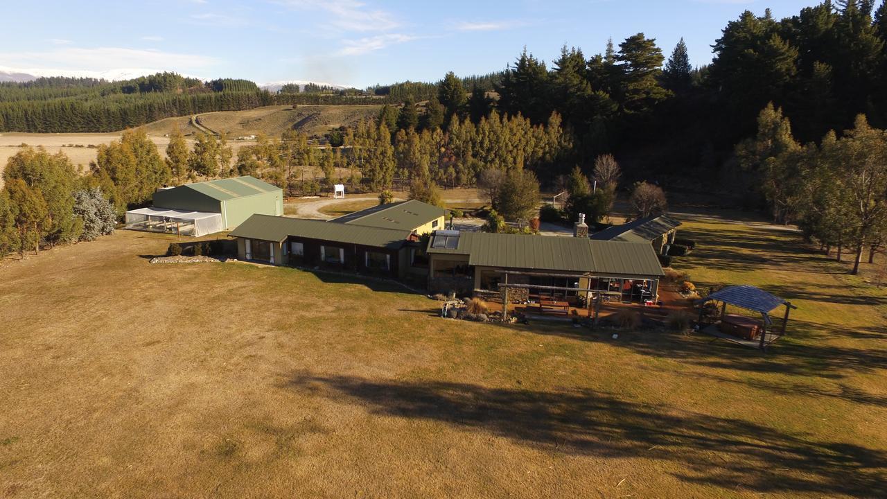 Mt Maude Country Lodge Езеро Хавеа Екстериор снимка